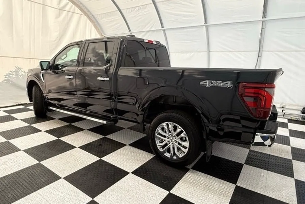 2024 Ford F-150 Lariat photo 1