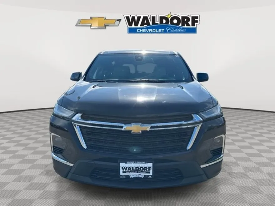 2022 Chevrolet Traverse LS photo 1