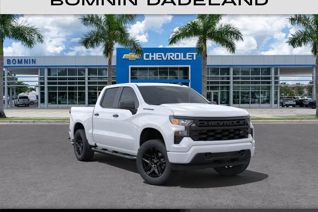 2025 Chevrolet Silverado 1500 Custom photo 1
