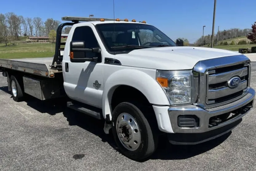 2016 Ford F-550 photo 1