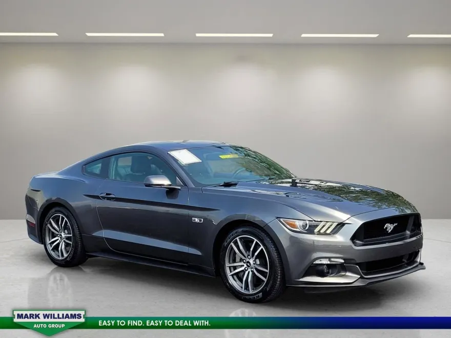 2015 Ford Mustang GT Premium photo 1