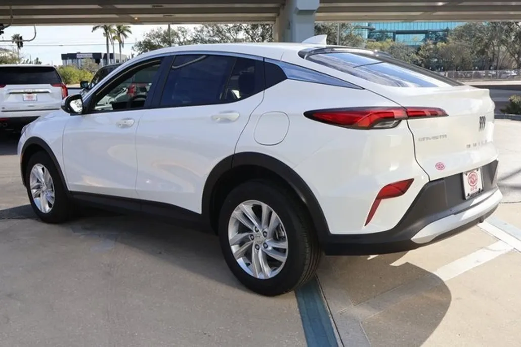 2025 Buick Envista Preferred photo 1