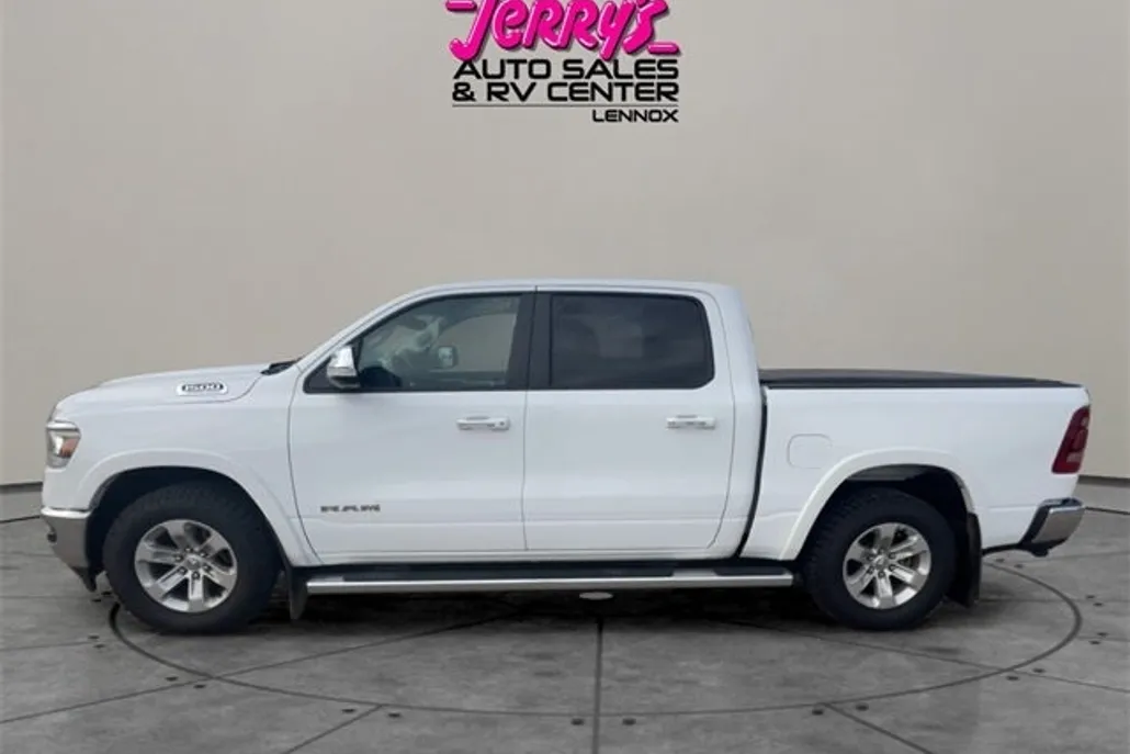 2022 Ram 1500 Laramie photo 1