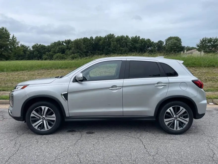 2021 Mitsubishi Outlander Sport ES photo 1