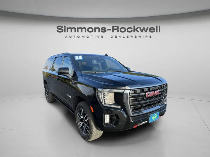 2023 Gmc Yukon XL AT4 photo 1