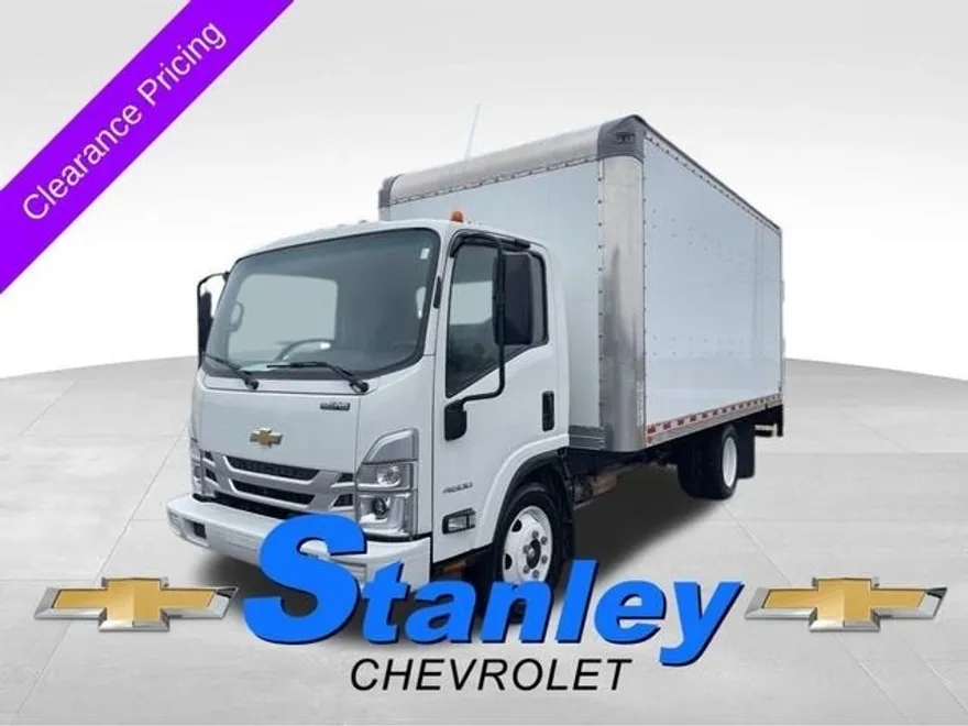 2023 Chevrolet Silverado 4500HD Base photo 1