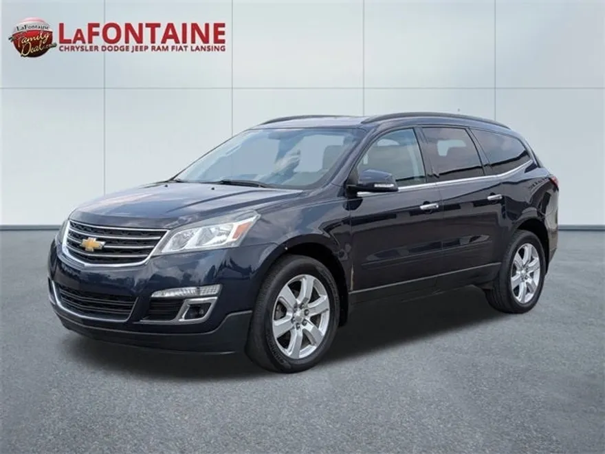 2017 Chevrolet Traverse 1LT photo 1