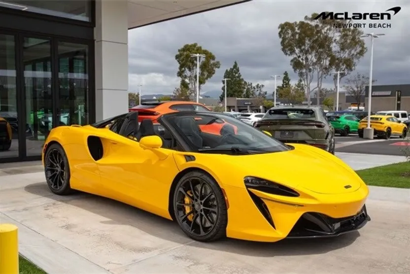 2025 Mclaren ARTURA Spider photo 1