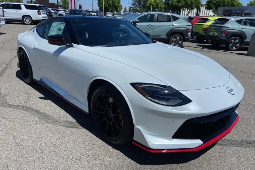 2024 Nissan Z Nismo photo 1