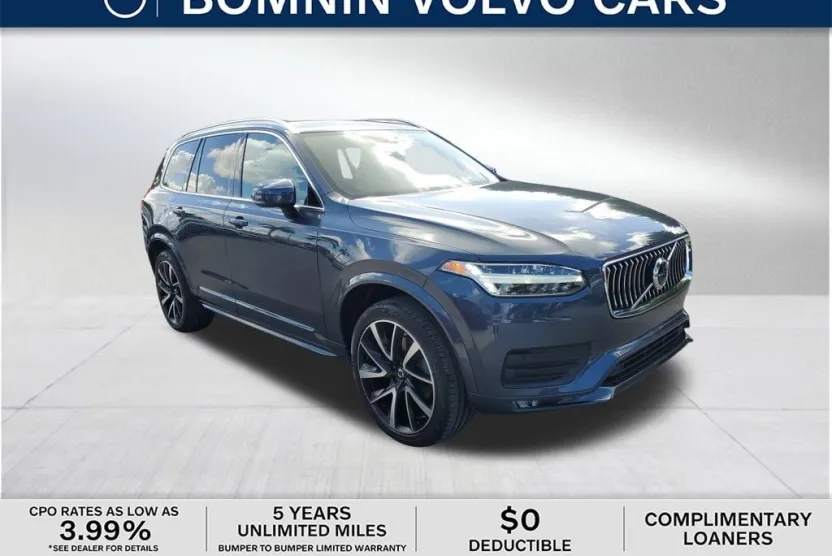 2022 Volvo XC90 T6 AWD Momentum photo 1