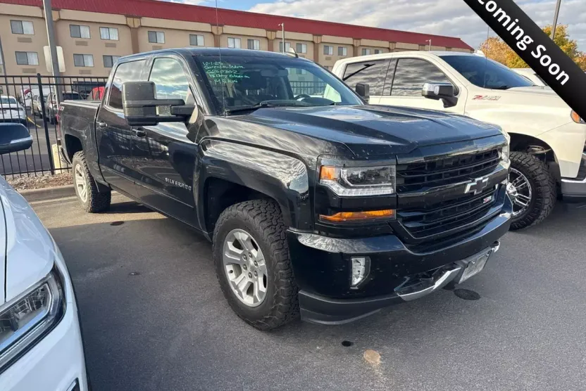 2018 Chevrolet Silverado 1500 LT photo 1