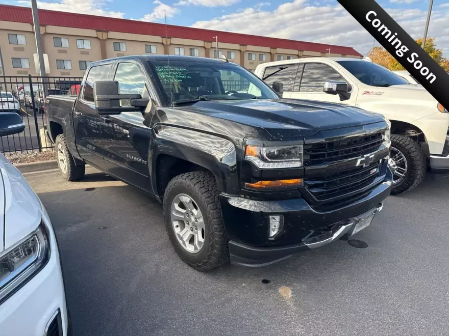 2018 Chevrolet Silverado 1500 LT photo 1