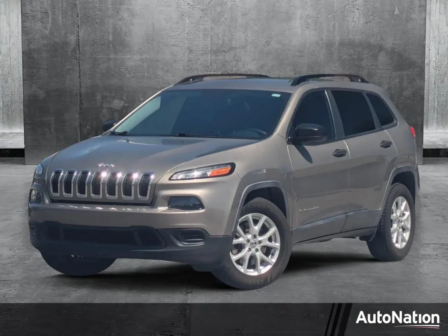 2017 Jeep Cherokee Sport photo 1
