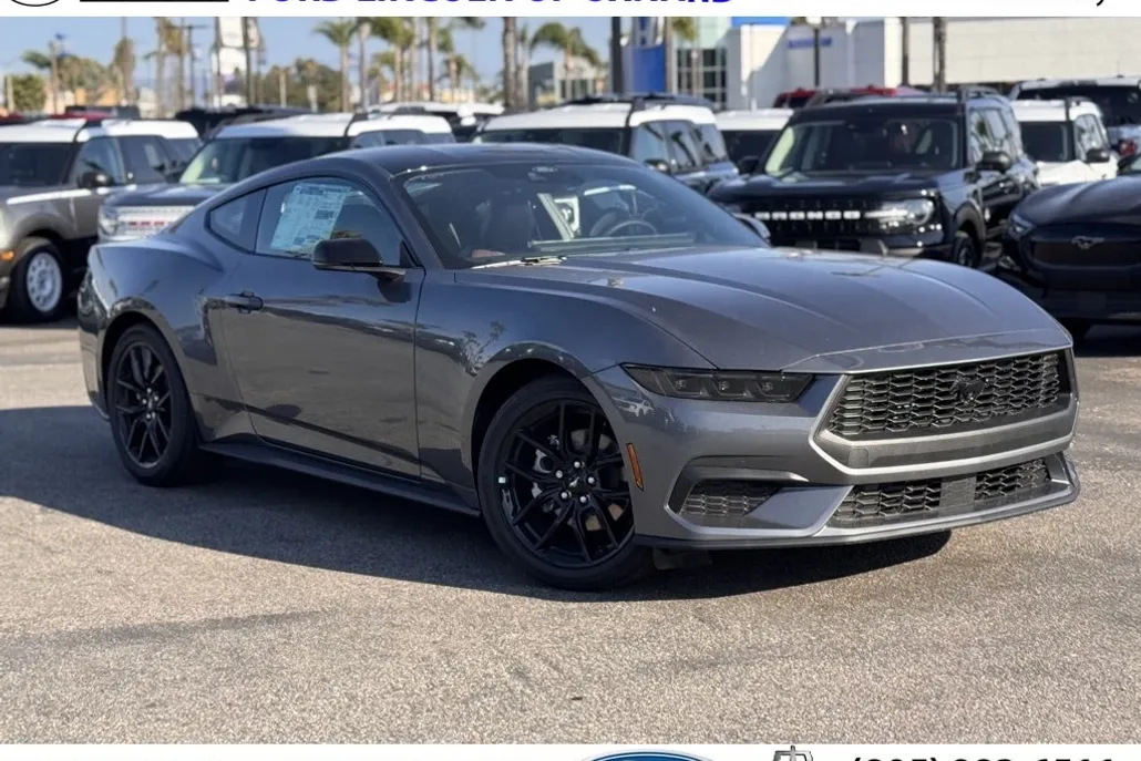 2025 Ford Mustang EcoBoost photo 1
