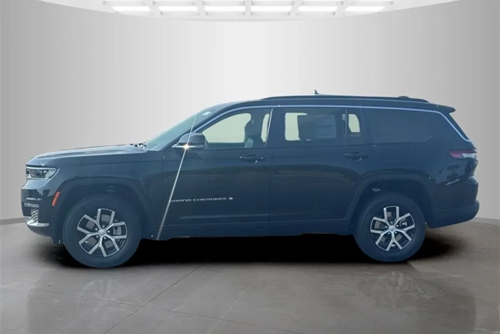 2025 Jeep Grand Cherokee Limited photo 1