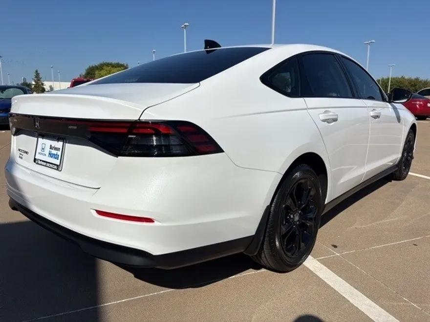 2025 Honda Accord SE photo 1