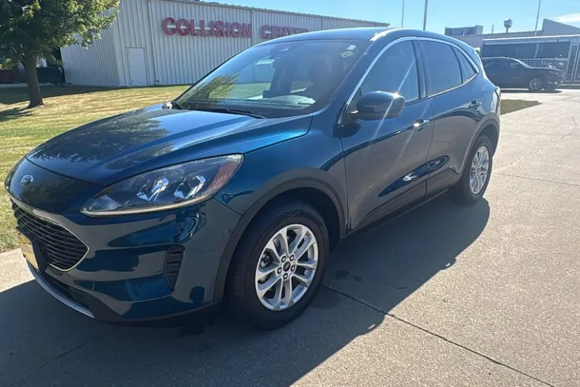 2020 Ford Escape SE photo 1