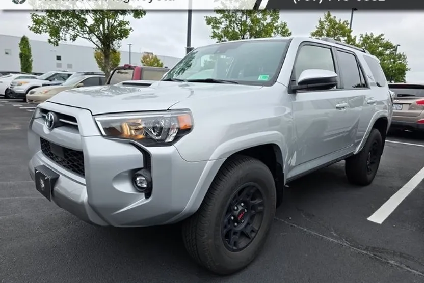 2024 Toyota 4Runner TRD Off-Road photo 1