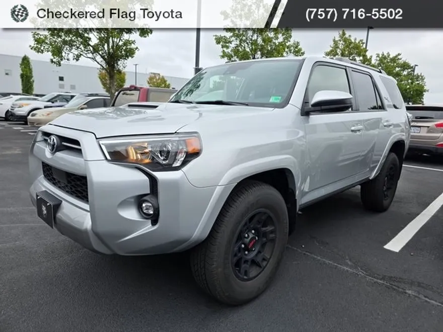2024 Toyota 4Runner TRD Off-Road photo 1