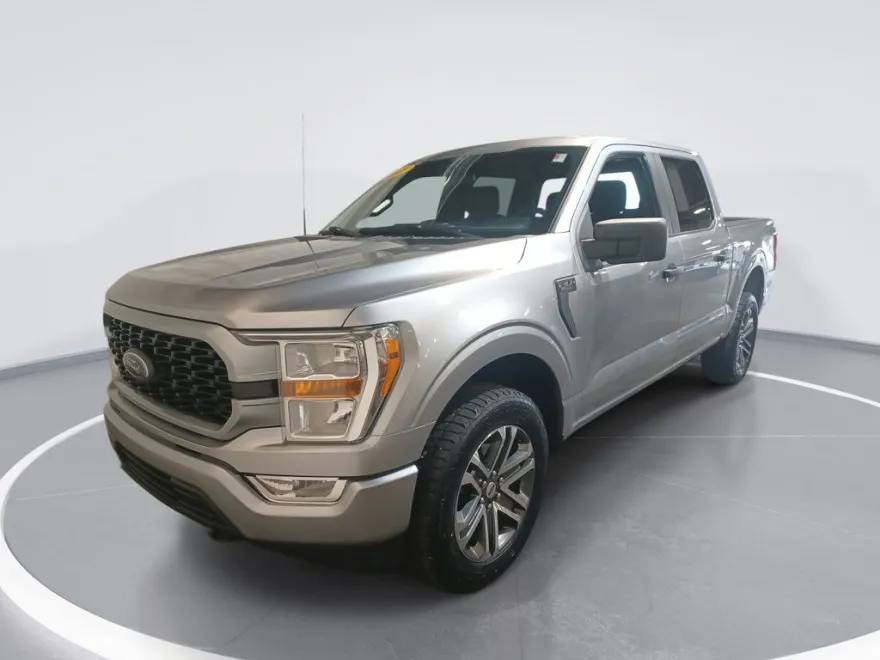 2021 Ford F-150 XL photo 1