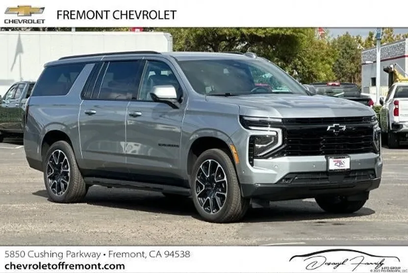 2025 Chevrolet Suburban RST photo 1