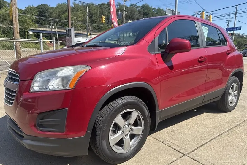2015 Chevrolet Trax LS photo 1