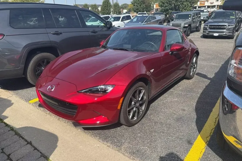 2023 Mazda MX-5 Miata Miata RF Grand Touring photo 1