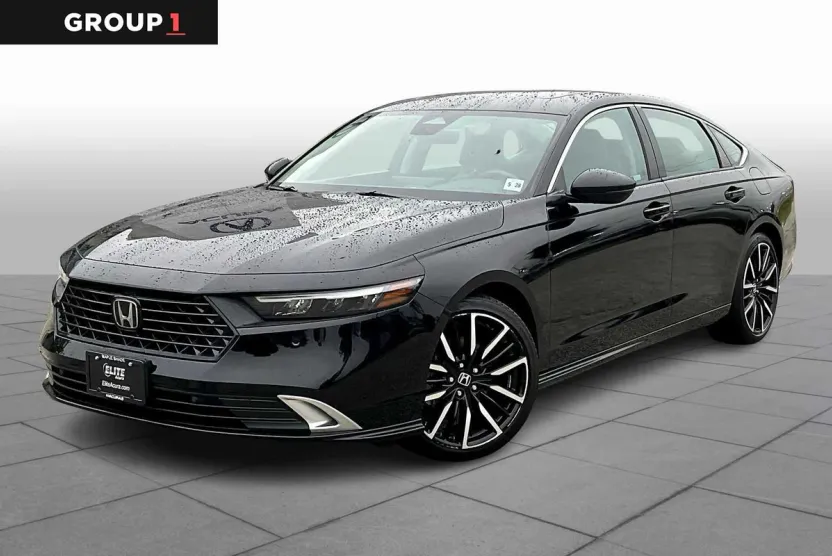 2023 Honda Accord Hybrid Touring photo 1