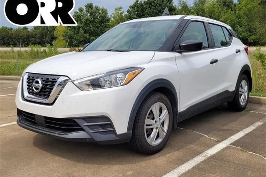 2020 Nissan Kicks S photo 1