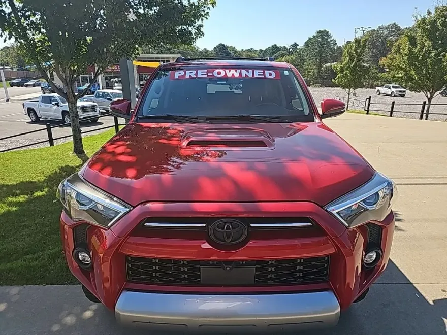 2023 Toyota 4Runner TRD Off-Road Premium photo 1