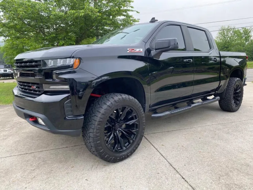 2020 Chevrolet Silverado Trail Boss LT photo 1