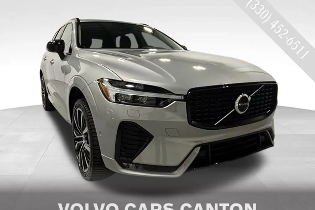 2023 Volvo XC60 B5 Plus photo 1