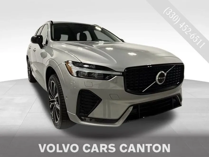 2023 Volvo XC60 B5 Plus photo 1