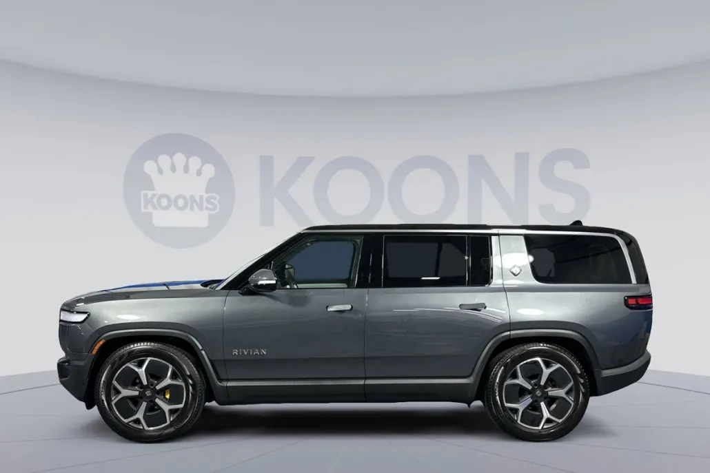 2023 Rivian R1S Adventure photo 1