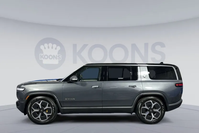2023 Rivian R1S Adventure photo 1