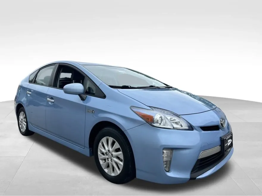 2013 Toyota Prius Plug-in Base photo 1