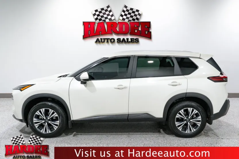2023 Nissan Rogue SV photo 1
