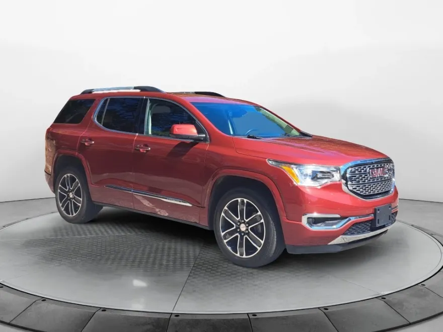 2019 Gmc Acadia Denali photo 1