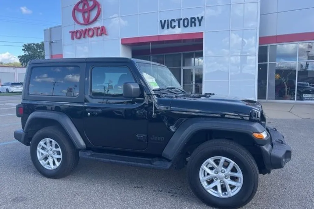 2023 Jeep Wrangler Sport S photo 1
