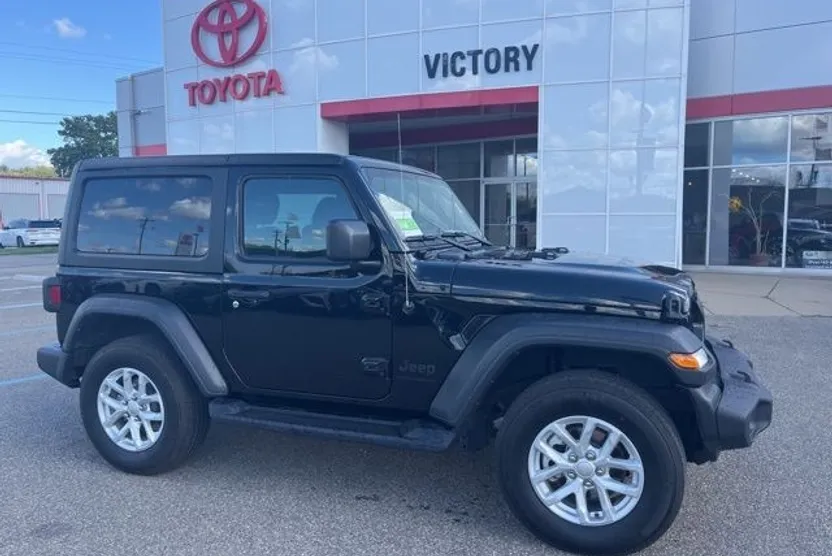 2023 Jeep Wrangler Sport S photo 1
