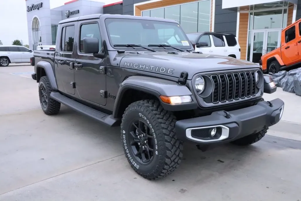 2025 Jeep Gladiator Sport photo 1