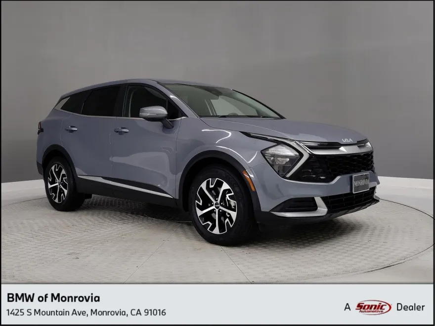 2023 Kia Sportage EX photo 1