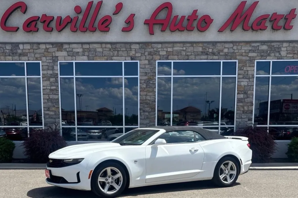 2020 Chevrolet Camaro 1LT photo 1