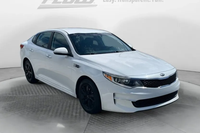 2018 Kia Optima LX photo 1