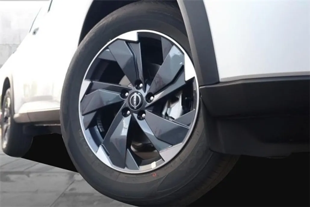 2026 Nissan Rogue SV photo 1
