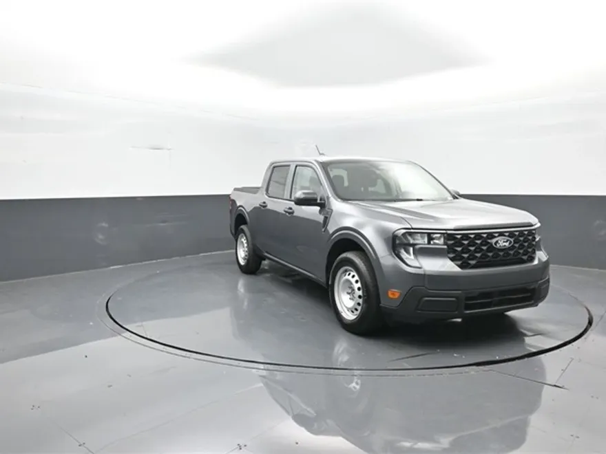 2025 Ford Maverick XL photo 1