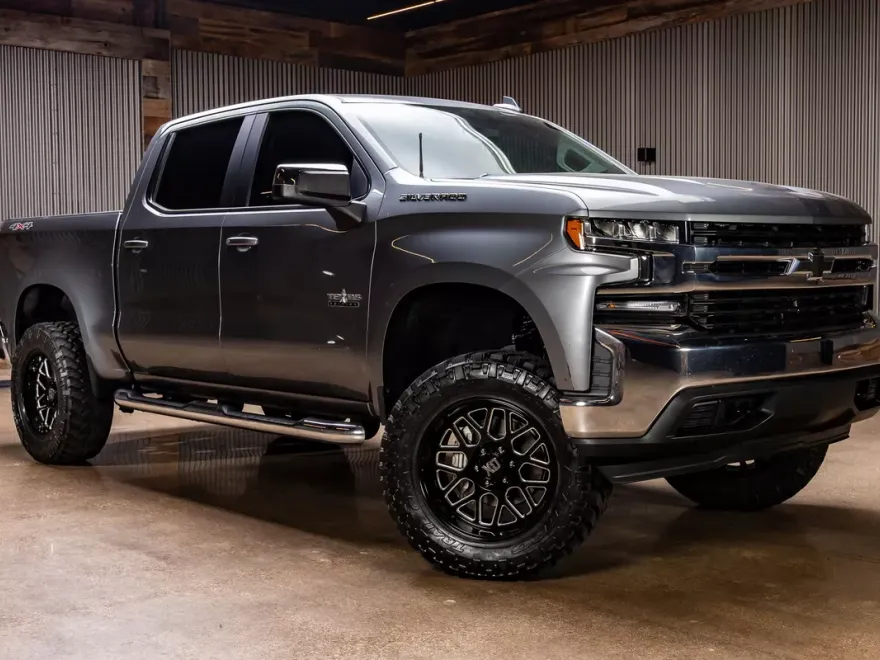 2020 Chevrolet Silverado 1500 LT Texas Edition photo 1