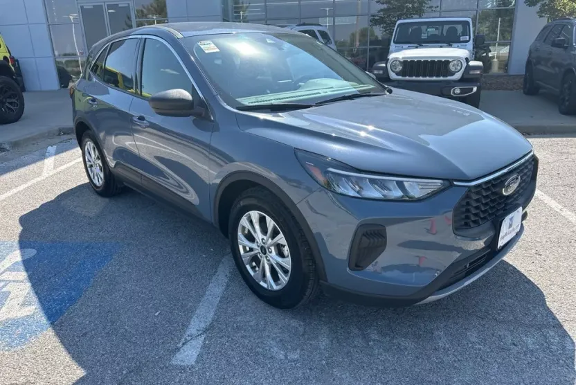 2023 Ford Escape Active photo 1