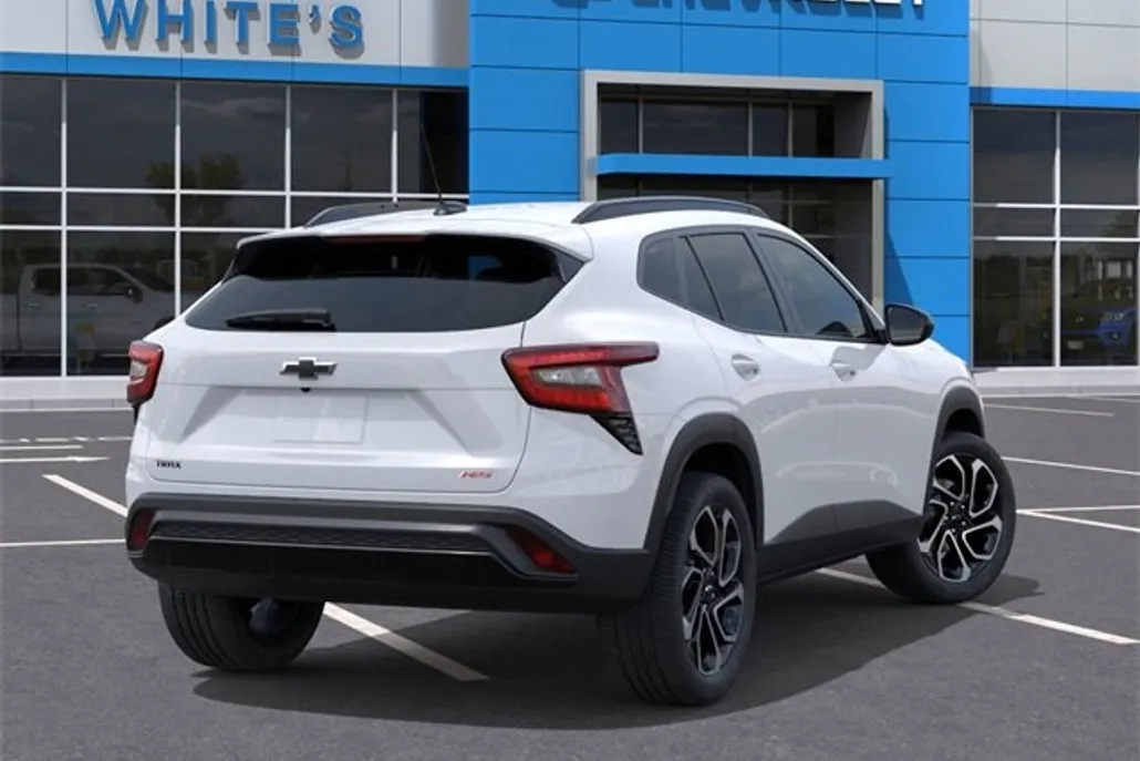 2025 Chevrolet Trax photo 1