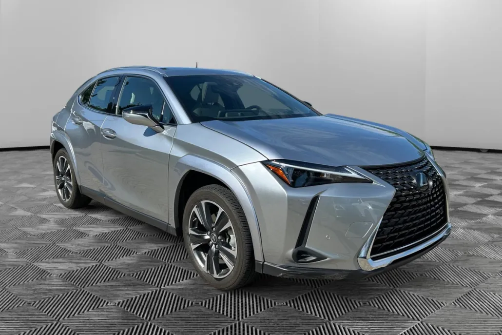 2023 Lexus UX 250h Premium photo 1
